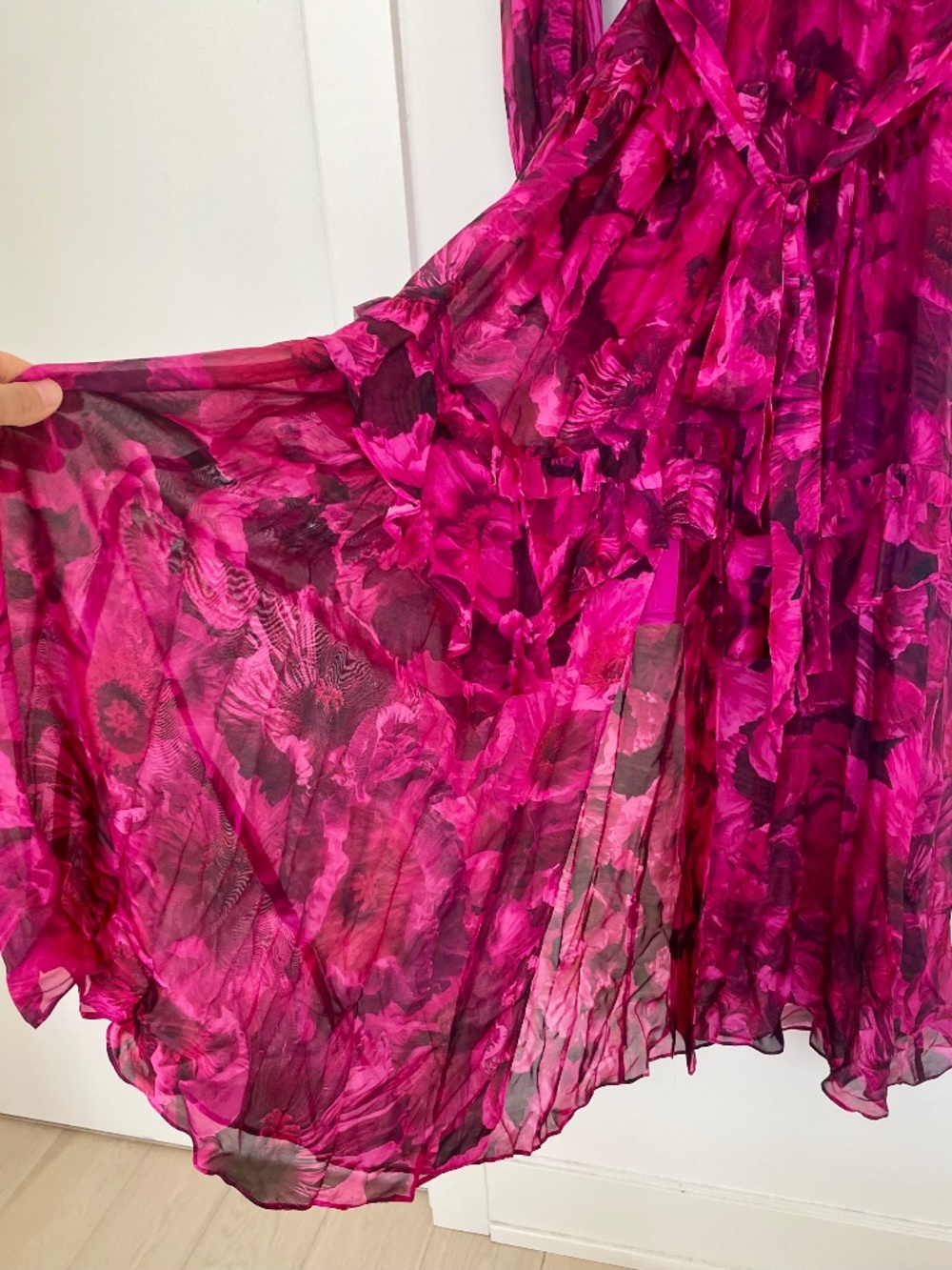 MARCHESA Rosa Leilani Floral Tiered Maxi Dress Long Sleeve V-Neck Fuchsia Size16 - Picture 8 of 15